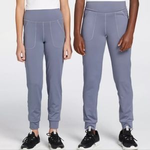 NWT GIRLS KNIT JOGGER SHARK BITE